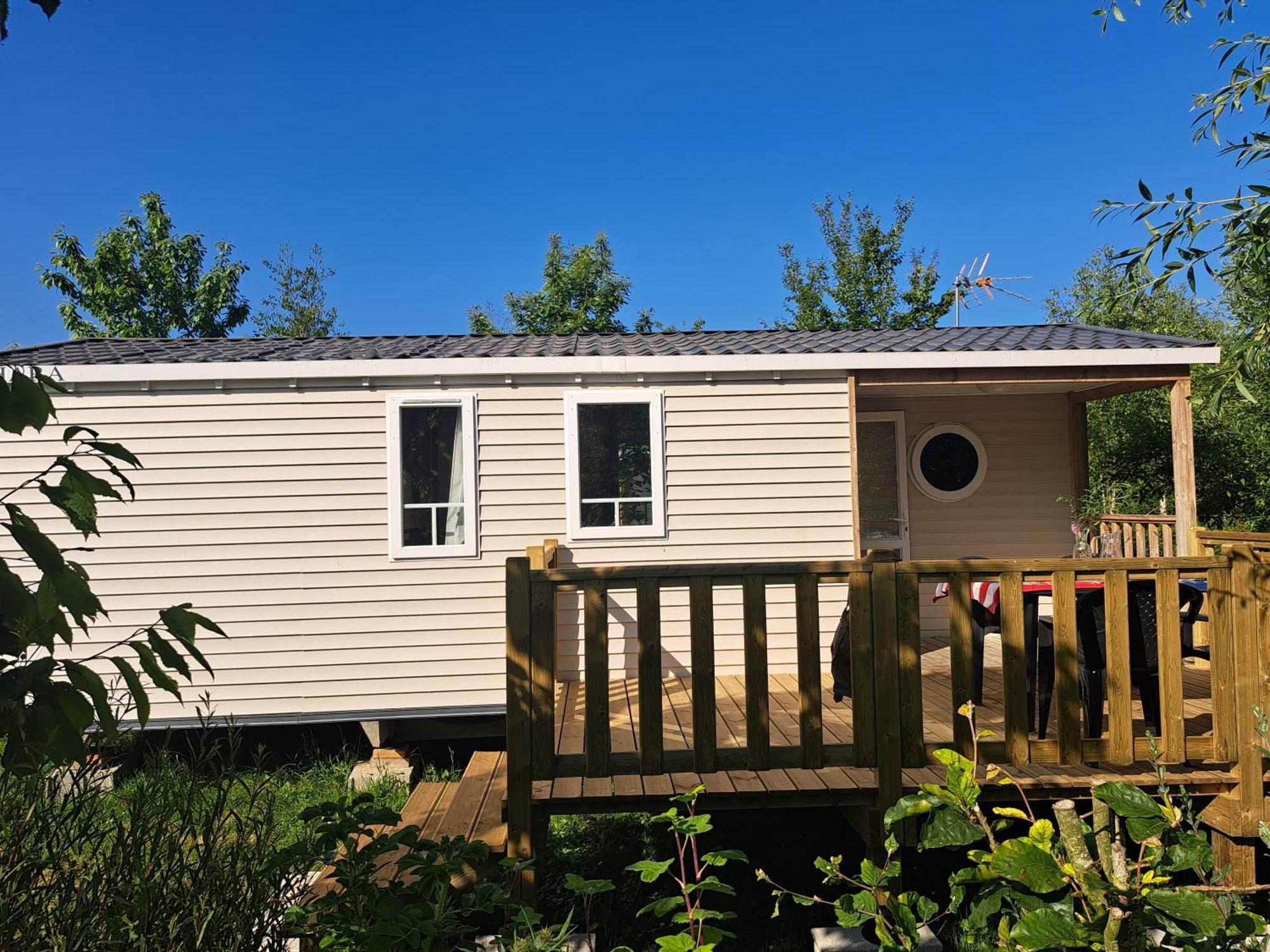 Camping Sainte Mere Eglise Εξωτερικό φωτογραφία